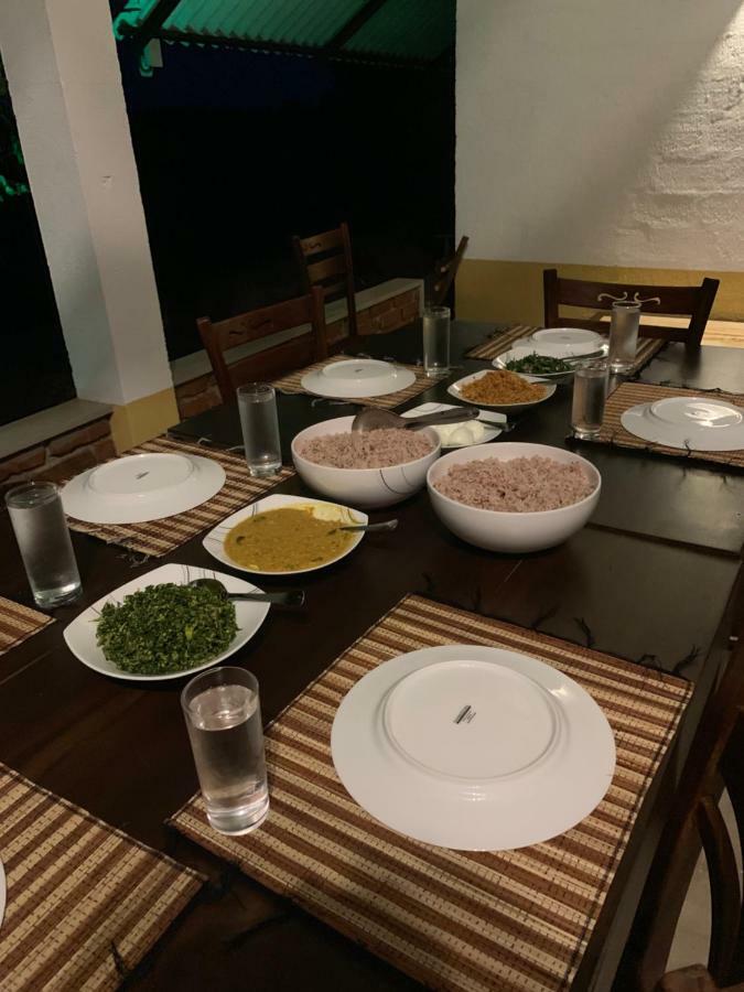 ティッサマハーラーマ Thihawa Eco Huts Yala Bed & Breakfast エクステリア 写真