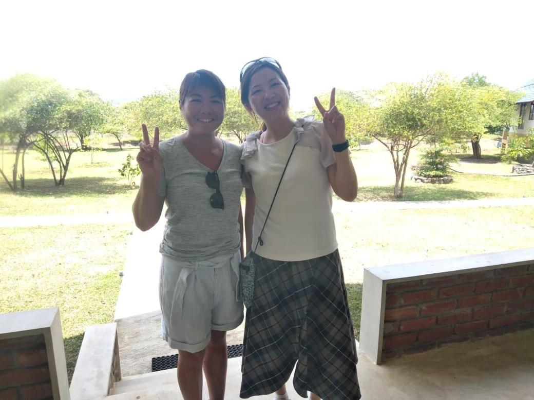 ティッサマハーラーマ Thihawa Eco Huts Yala Bed & Breakfast エクステリア 写真